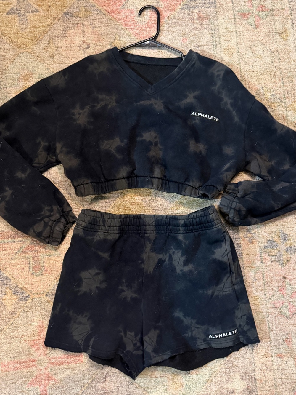 Alphalete Black Tie-Dye Crop Top Sweatshirt and Shorts SET